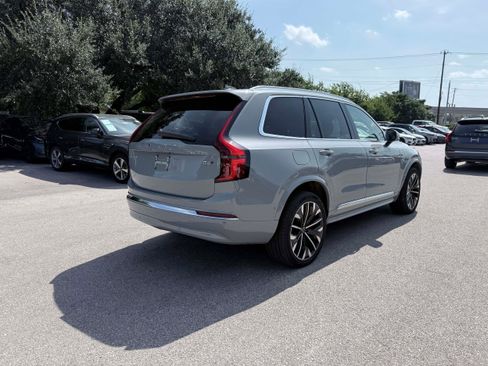 Certified 2026 Volvo XC90 B6 Plus AWD/4WD image 6