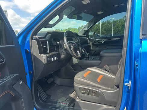 Used 2023 GMC Sierra 1500 AT4 w/ AT4 Preferred Package AWD/4WD image 5