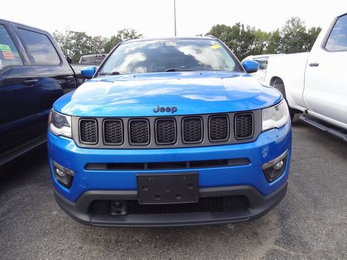 Used 2019 Jeep Compass Altitude image 2