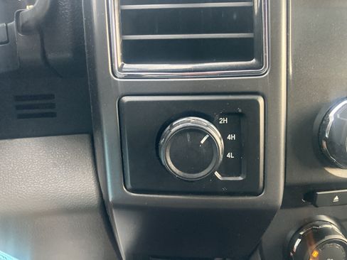 Used 2018 Ford F150 XLT AWD/4WD image 22