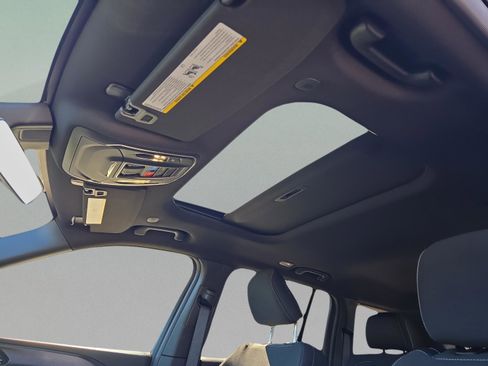 New 2025 Jeep Grand Cherokee Laredo image 23