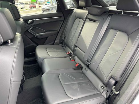 New 2025 Audi Q3 2.0T Premium image 17