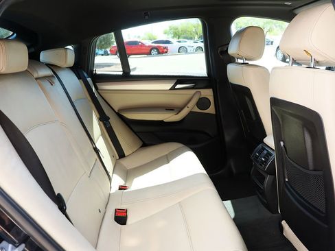 Used 2018 BMW X4 M40i image 28