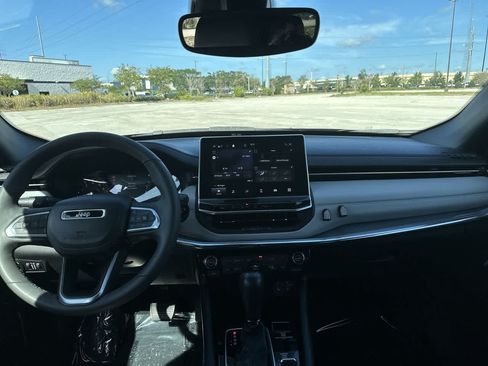 Certified 2023 Jeep Compass Limited AWD/4WD image 20