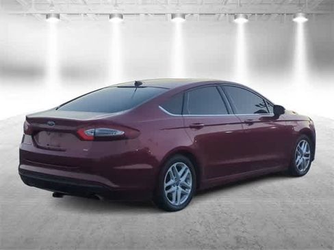 Used 2014 Ford Fusion SE image 8