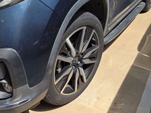 Used 2019 Honda Pilot Touring image 9