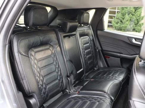Used 2023 Ford Escape Platinum w/ Premium Technology Package AWD/4WD image 12