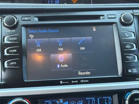 Used 2019 Toyota Highlander XLE w/ Carpet Mat Package (TMS) image 29