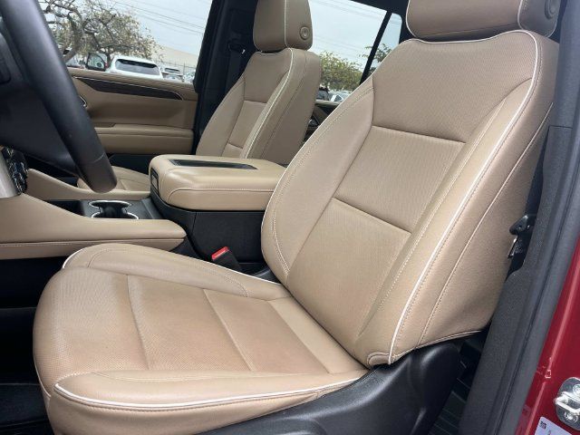 Used 2023 Chevrolet Tahoe Premier w/ Premium Package RWD image 37