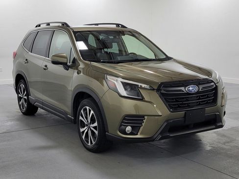 Used 2023 Subaru Forester Limited image 2
