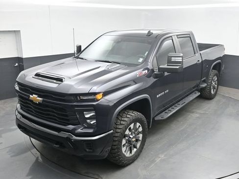 Used 2024 Chevrolet Silverado 2500 Custom w/ Custom Value Package AWD/4WD image 31