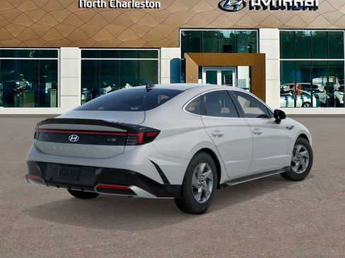 New 2026 Hyundai Sonata SE FWD image 4