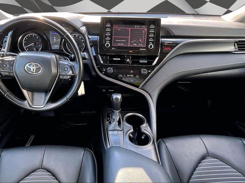 Used 2023 Toyota Camry SE image 15