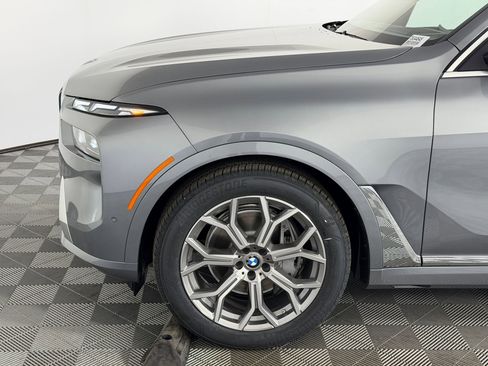 New 2026 BMW X7 xDrive40i w/ Premium Package image 9