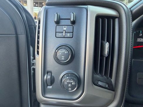 Used 2018 GMC Sierra 1500 Denali w/ Denali Ultimate Package AWD/4WD image 14
