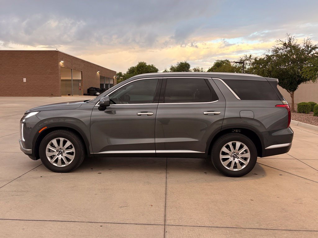 Used 2024 Hyundai Palisade SEL FWD image 11