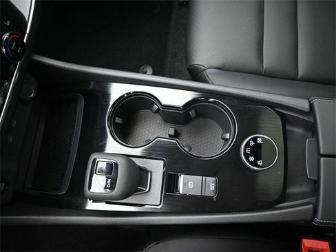 New 2026 Nissan Rogue SV image 23