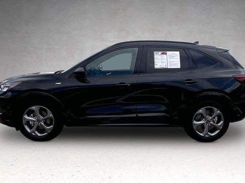 Used 2024 Ford Escape ST-Line w/ Tech Pack #1 FWD image 3
