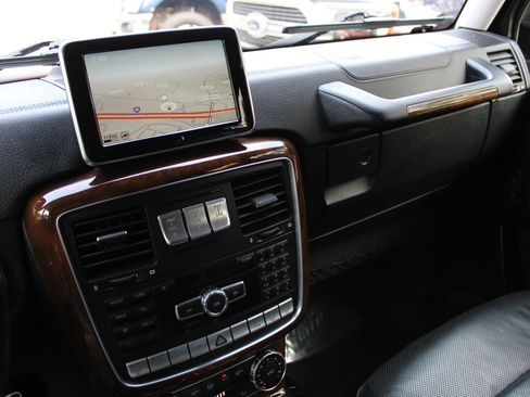 Used 2015 Mercedes-Benz G 550 image 12