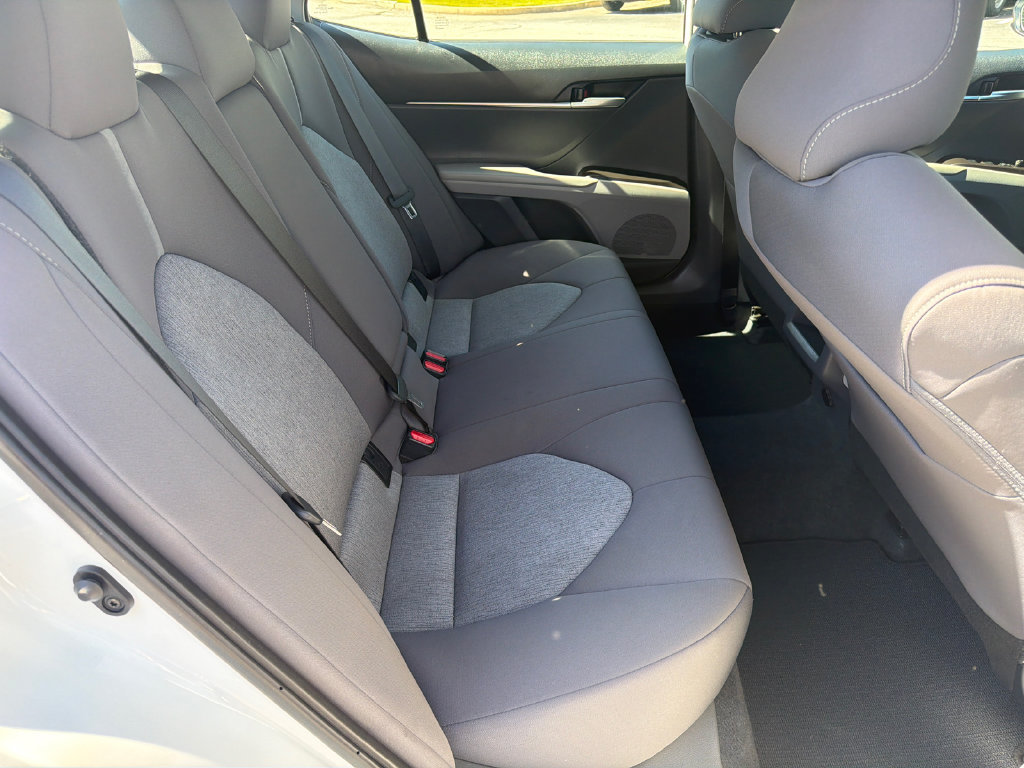 Used 2024 Toyota Camry LE FWD image 15