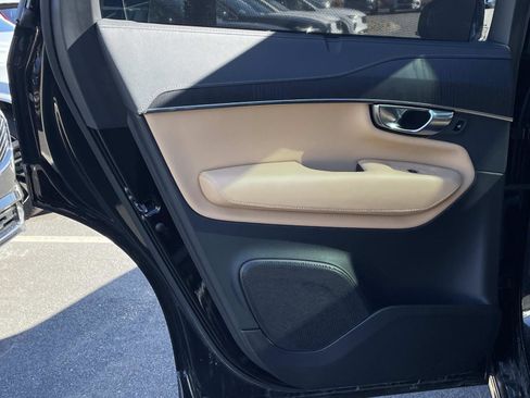 Certified 2025 Volvo XC90 B6 Ultra w/ Protection Package Premier image 11