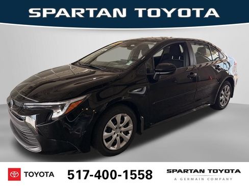 Used 2024 Toyota Corolla LE FWD image 1