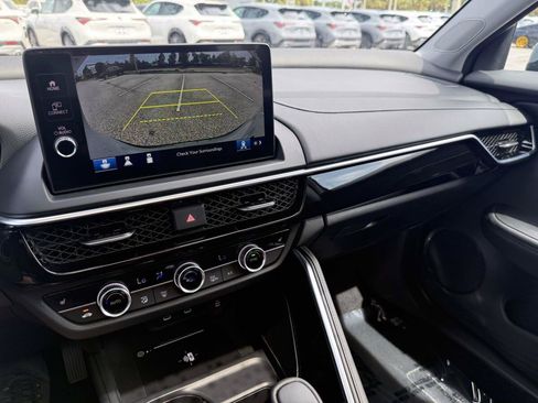 Used 2025 Acura ADX FWD image 24