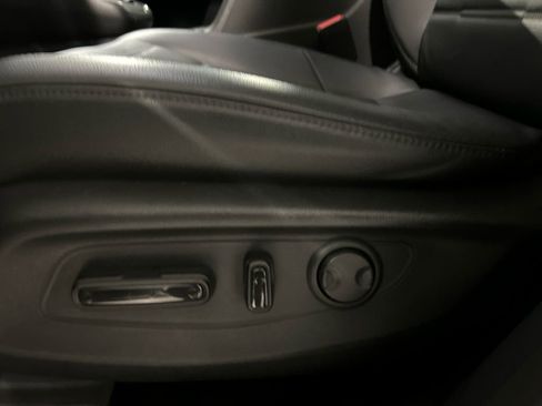 Used 2023 Honda CR-V EX-L image 11