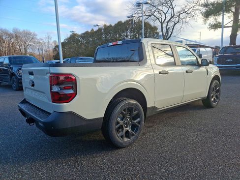 New 2025 Ford Maverick XLT w/ XLT Luxury Package image 31