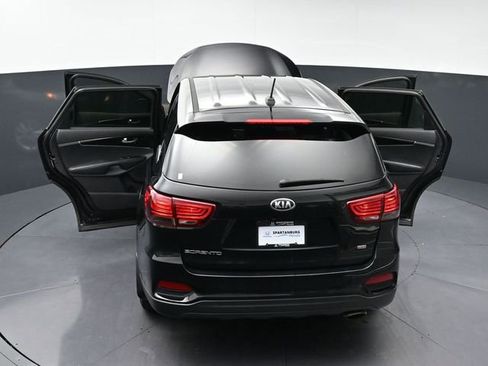 Used 2019 Kia Sorento L image 42