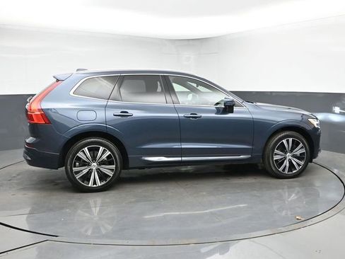 Used 2023 Volvo XC60 B6 Ultimate w/ Protection Package Premier AWD/4WD image 9