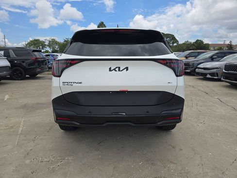 New 2026 Kia Sportage X-Line AWD/4WD image 7