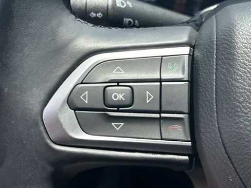 Used 2022 Jeep Compass Latitude w/ Sun and Sound Group AWD/4WD image 21