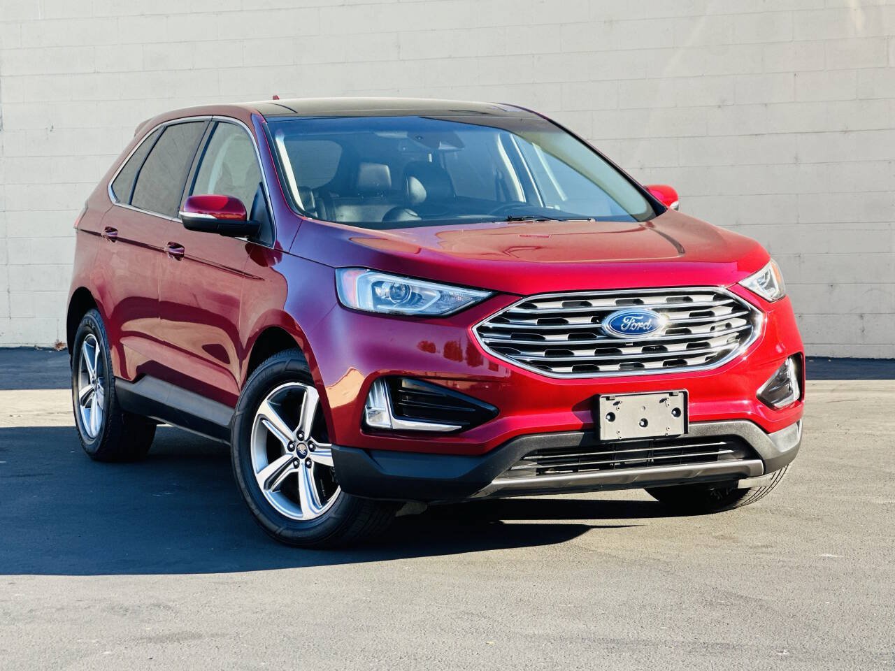 Used 2019 Ford Edge SEL w/ Equipment Group 201A AWD/4WD image 1