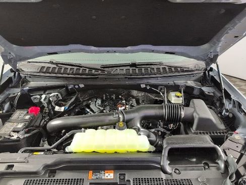 New 2026 Ford Expedition Platinum image 3