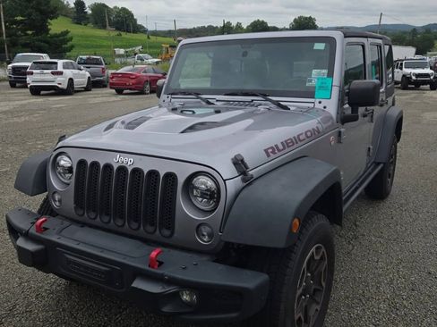 Used 2014 Jeep Wrangler Unlimited Rubicon AWD/4WD image 2