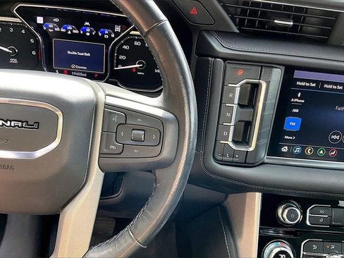 Used 2021 GMC Yukon Denali w/ Denali Ultimate Package image 25