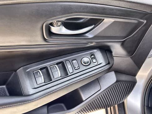 Used 2025 Honda Accord Sport image 30