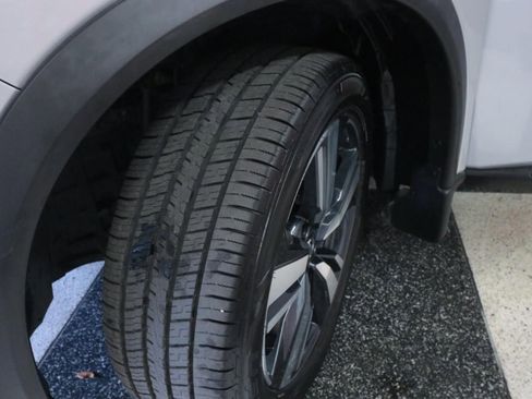 Used 2021 Nissan Rogue SL w/ Premium Package image 9