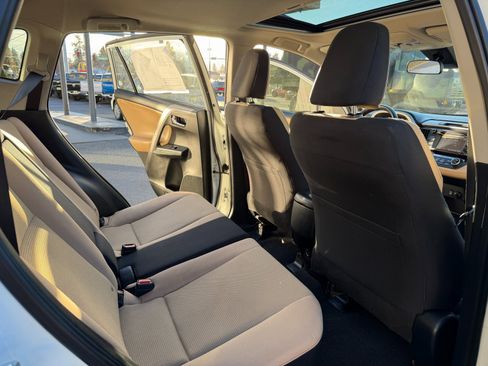 Used 2018 Toyota RAV4 XLE image 13