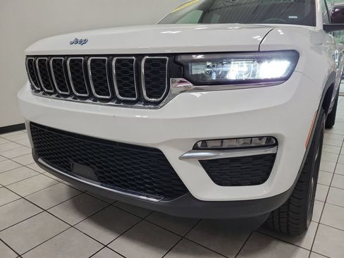 Used 2024 Jeep Grand Cherokee Limited 4xe AWD/4WD image 25