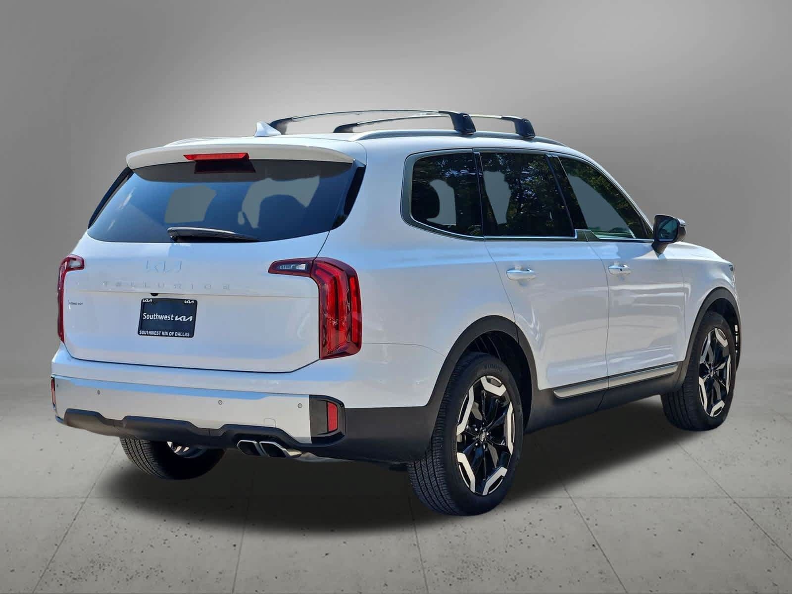 Certified 2024 Kia Telluride S w/ S Sunroof Package FWD image 6