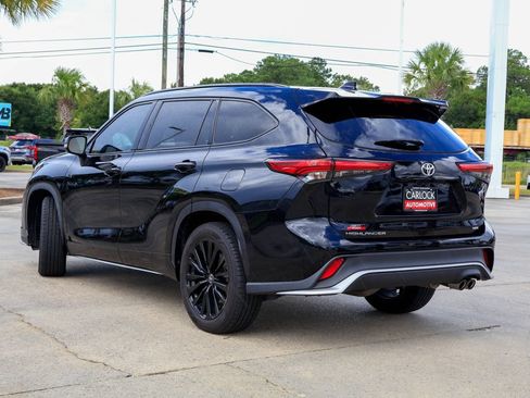 Used 2023 Toyota Highlander XSE FWD image 24