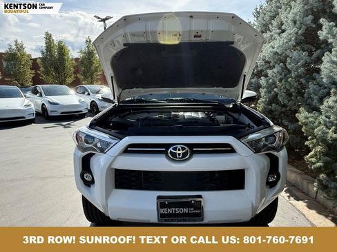 Used 2024 Toyota 4Runner SR5 Premium w/ Moonroof Package AWD/4WD image 37