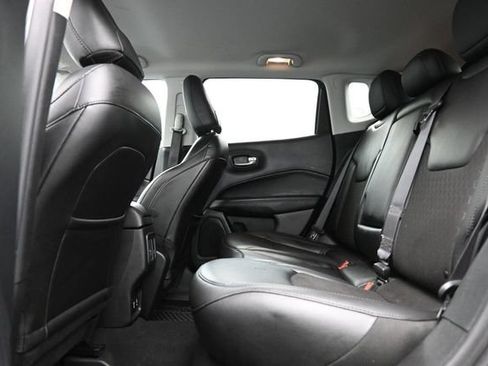 Used 2020 Jeep Compass Latitude AWD/4WD image 25