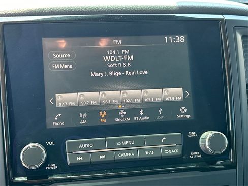 Used 2024 Nissan Titan SV w/ SV Convenience Package image 14