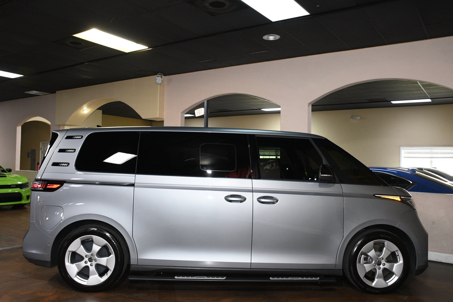 Used 2025 Volkswagen ID. Buzz Pro S RWD image 52