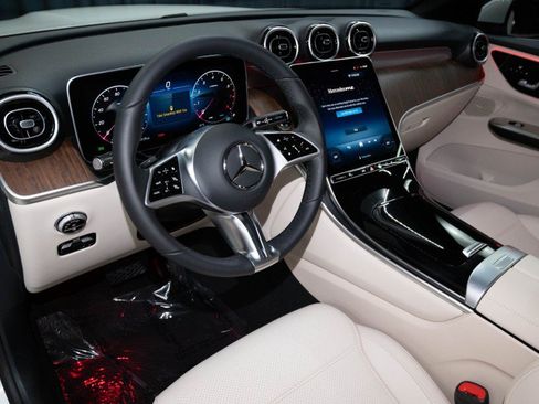 New 2026 Mercedes-Benz GLC 300 image 14