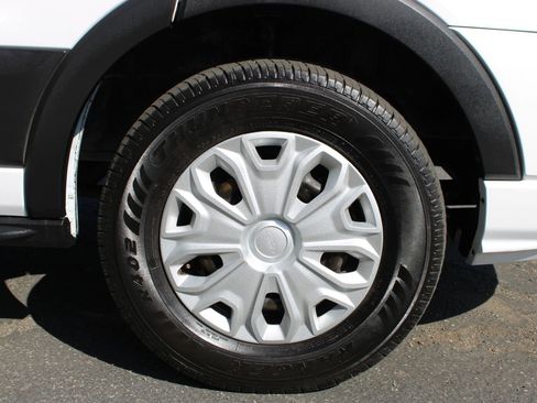 Used 2022 Ford Transit 350 XLT RWD image 6