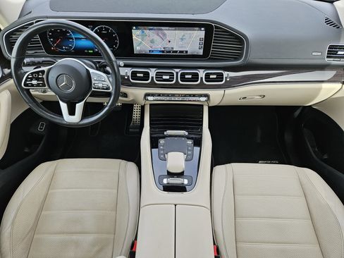 Used 2021 Mercedes-Benz GLS 580 4MATIC image 26